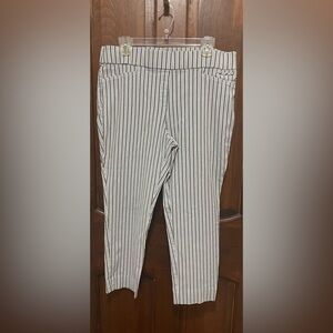Anne Klein women’s size XL white and gray stripes stretch waist pull on pants.